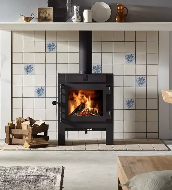 Dik Geurts Jannik Large Freestanding Woodburning Stove - Image 2