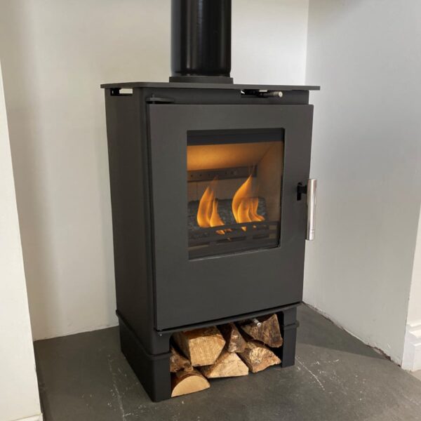Mendip Loxton 3 SE with Logstore Woodburning/Multifuel Stove - Image 4