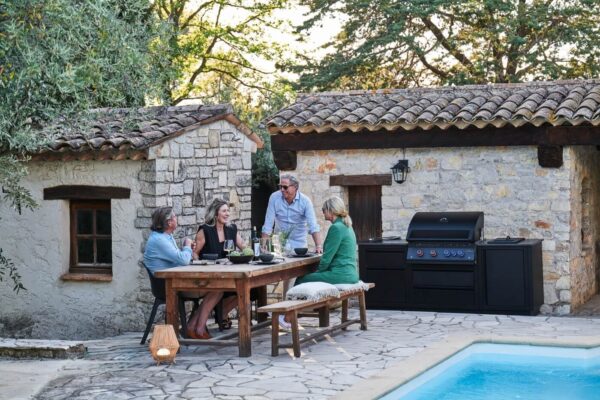Napoleon Oasis 105 Outdoor Kitchen Built in 700 Series 32 - Image 2
