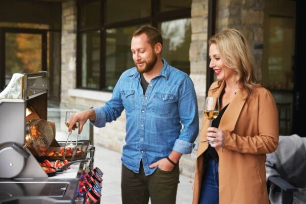 Napoleon Prestige PRO 500 RSIB Freestanding Gas BBQ - Image 3
