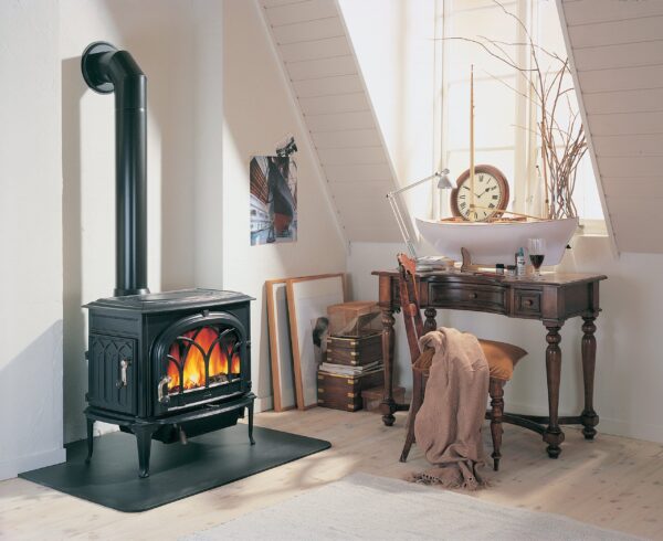 Jotul F500 with Tracery Door - Image 2