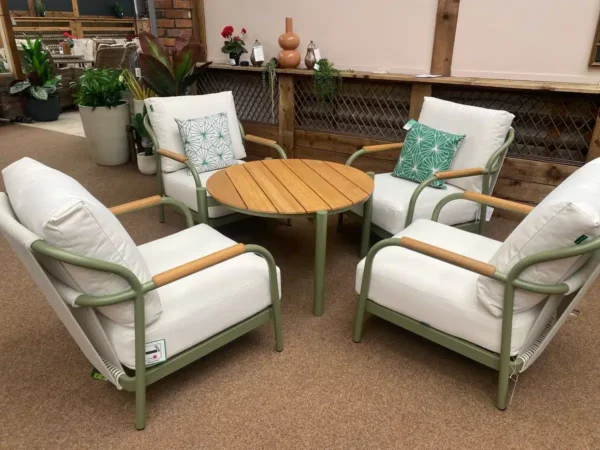 Nova Ashley 4 Seat lounge Dining Set