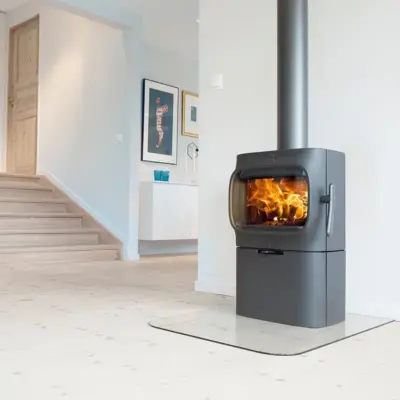 Jotul F105 Woodburner With Base