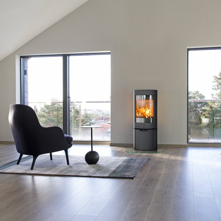 Jotul F378 V2 Advance Woodburner With Base - Image 2