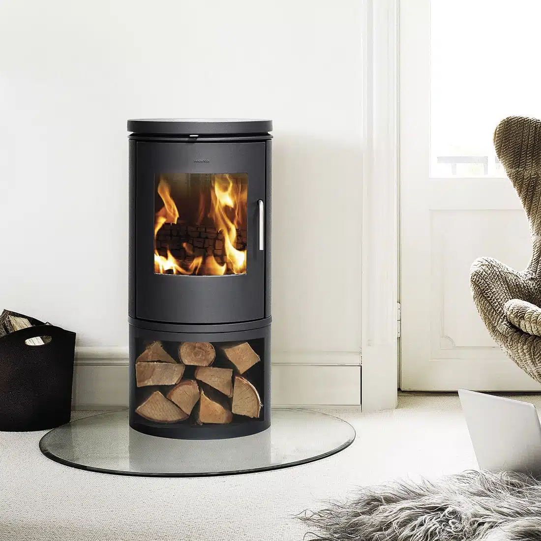 Morso 6143 Woodburning Stove with Logstore Base - Image 3