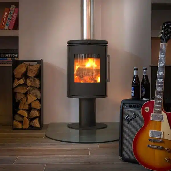 Morso 6843 Woodburning Stove with Logstore Base - Image 2