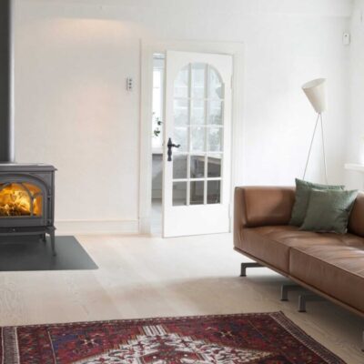 Jotul F500 with Tracery Door